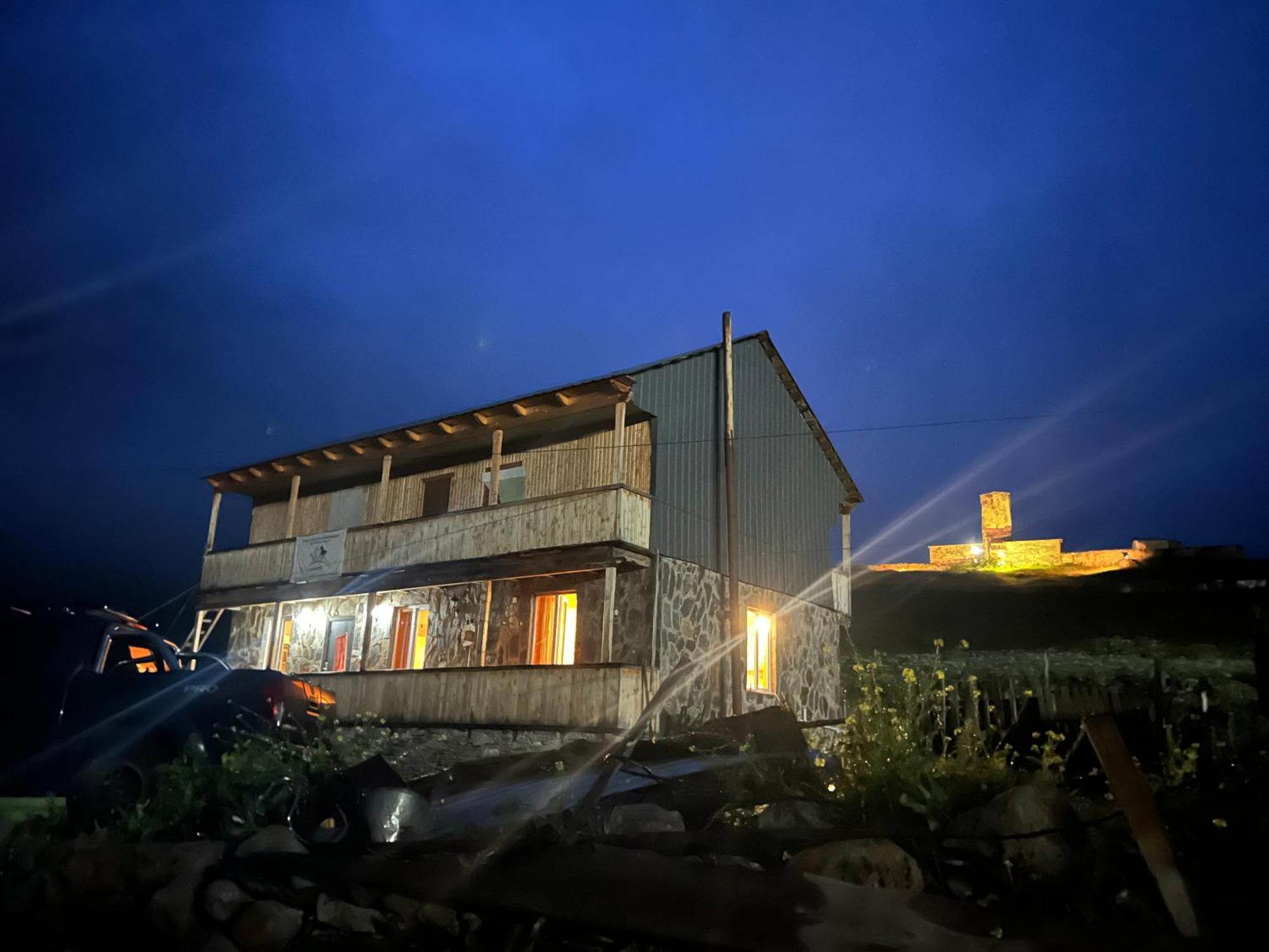 Guesthouse Miranda ウシュグリ エクステリア 写真